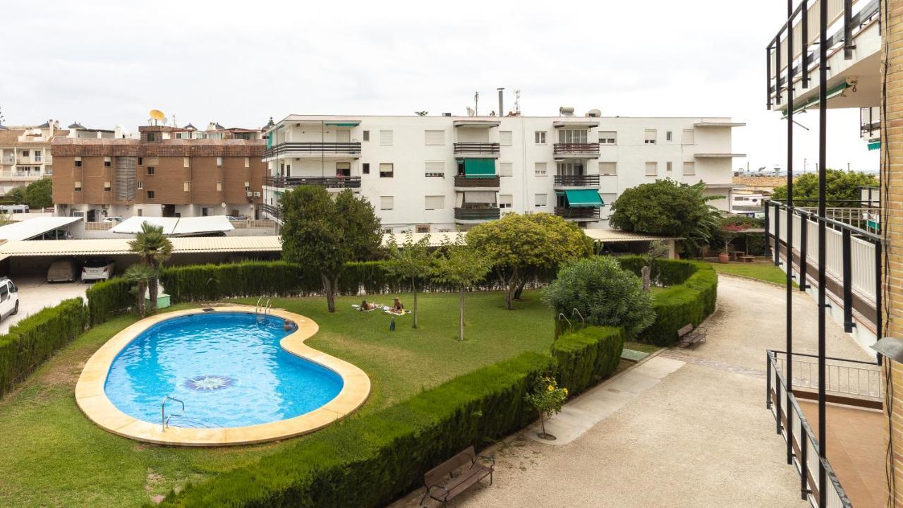 Modern 2 Bedroom 100 M From The * Jávea