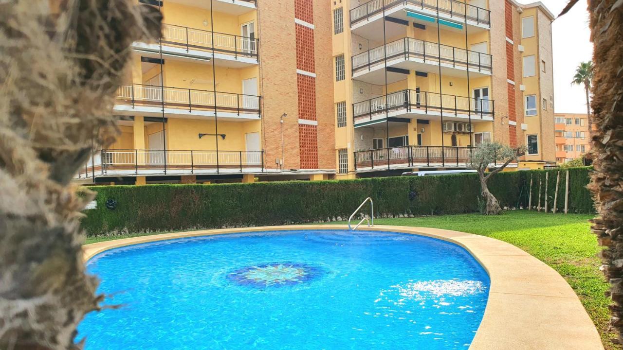 Modern 2 Bedroom 100 M From The Apartment